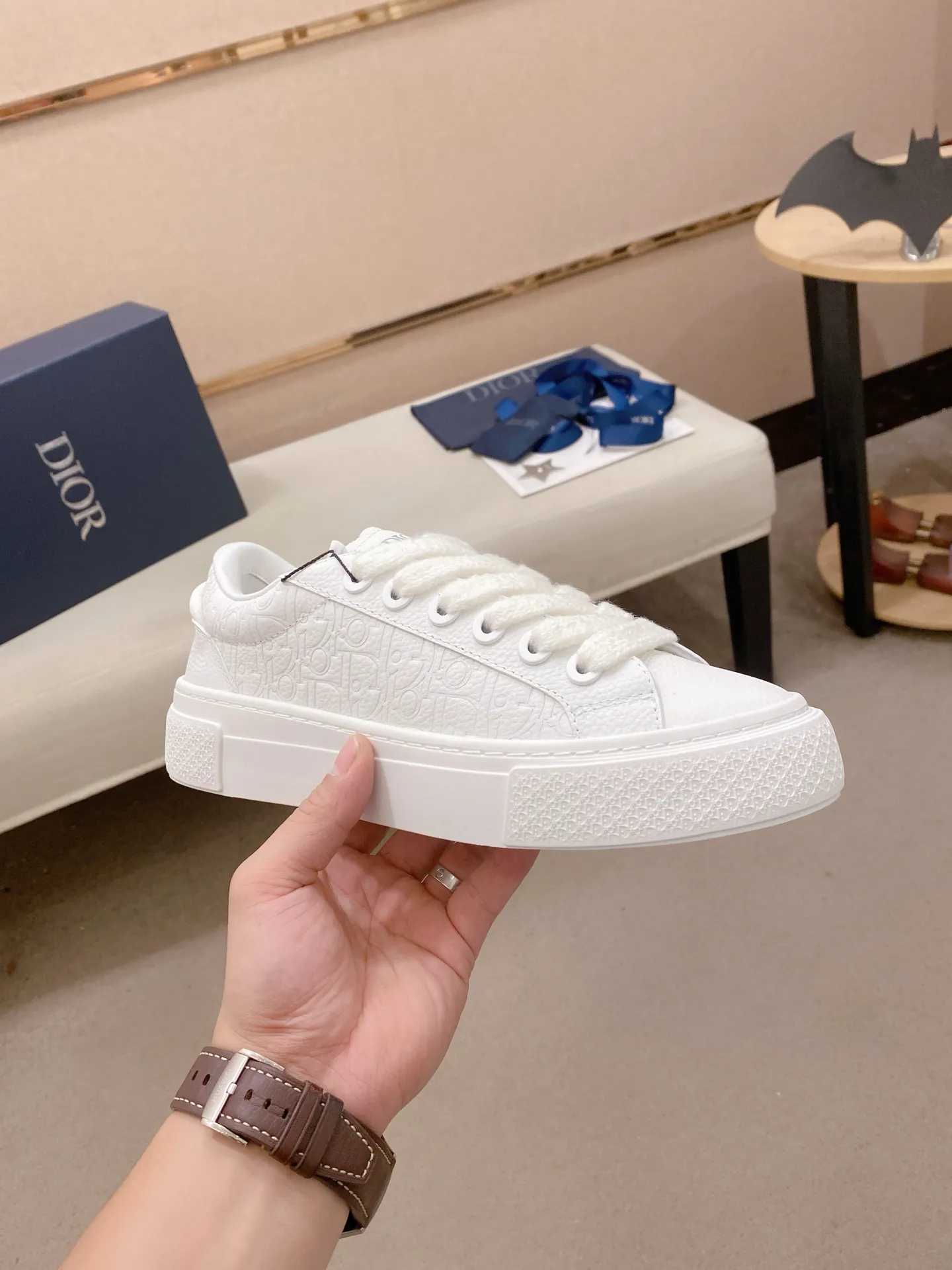 Factory price: 300 Men's shoes 💰[Dior·Dior] Top 🔍Couple style 💏🔍New casual sports style couple shoes, new four-season design, perfect workmanship, lace-up lazy style to create cabinet quality, upper: imported first-layer cowhide, sheepskin lining is soft and comfortable, ultra-light TPU wear-resistant outsole, simple, versatile fashion men's shoes, excellent color code number 35--44